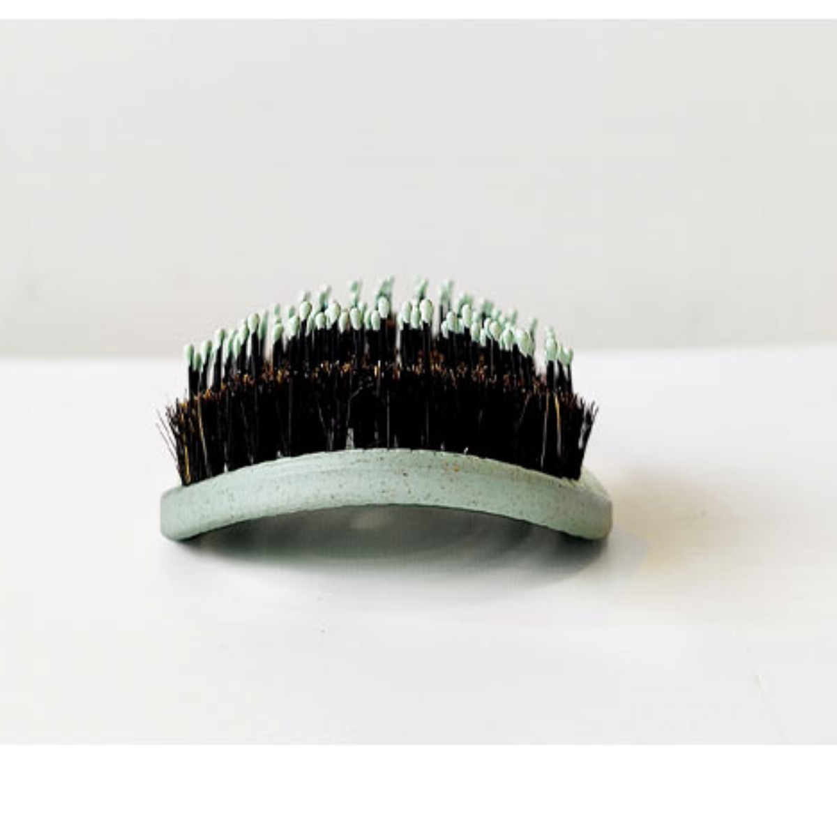 Escova Xik Bio Brush Ergonómica e Biológica