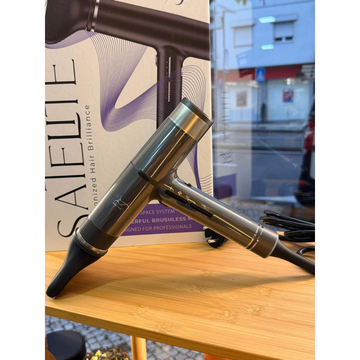 Secador Ultra Fino Satelite Ionized R&J